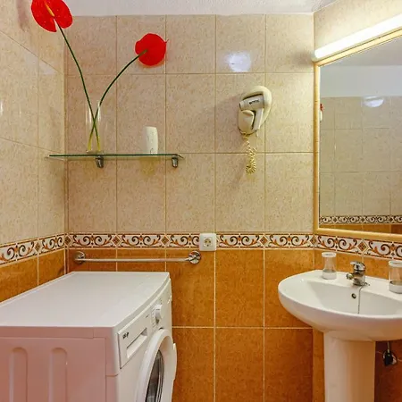 Aircon Next To Beach Costa Adeje Wifi Heated Pool شقة